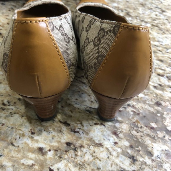 Gucci Mustard Leather Tan GG Canvas Square Toe Kitten Heels w/ Wooden Heels 7.5 - Picture 9 of 10